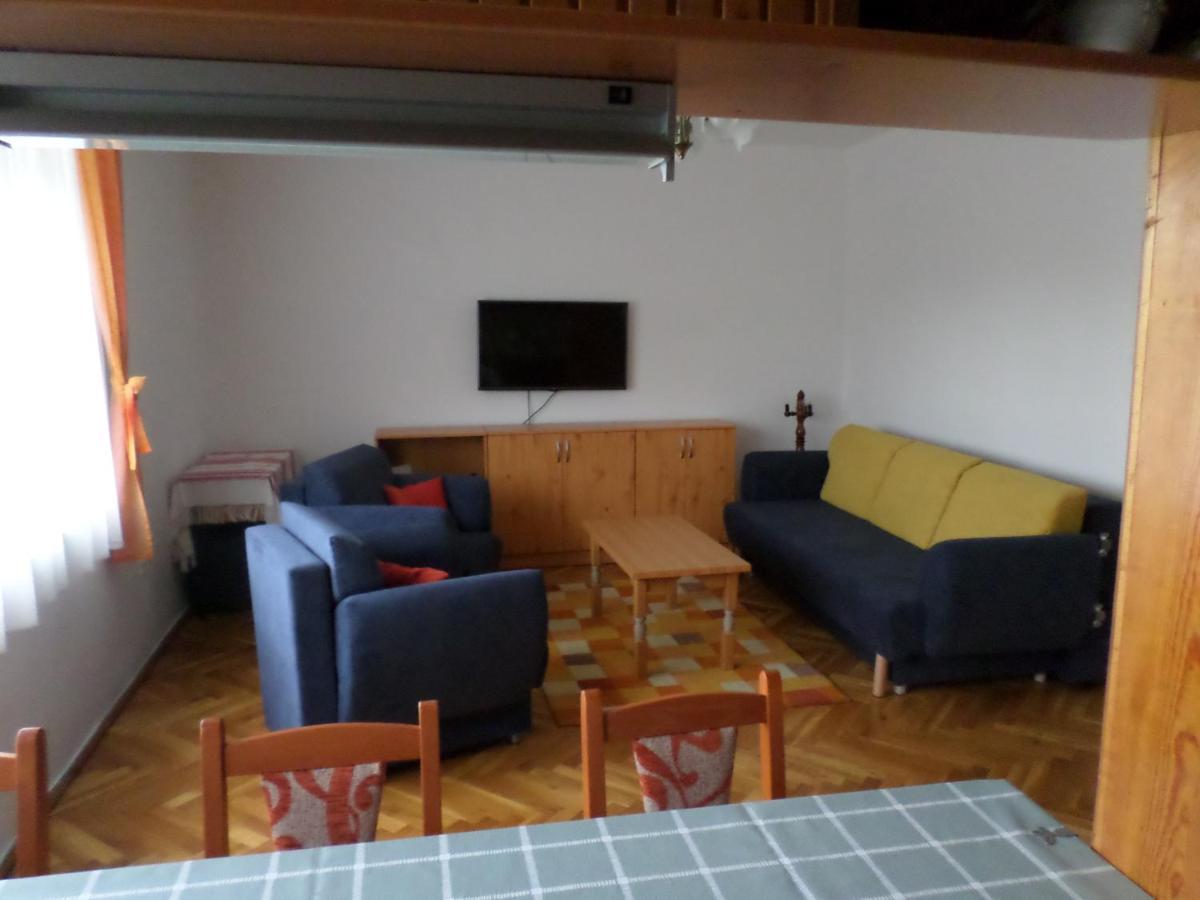 Szabadido Vendeghaz Apartment Revfulop Luaran gambar