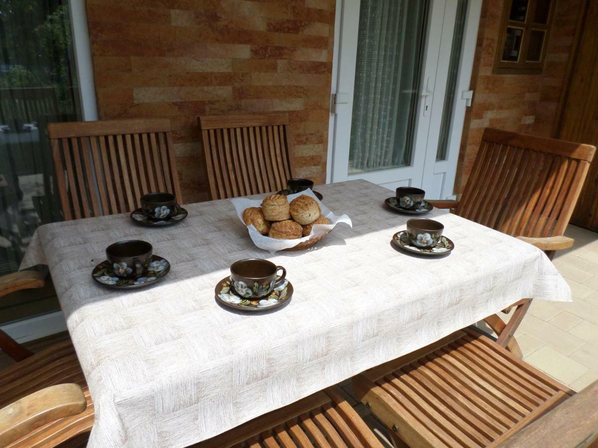 Szabadido Vendeghaz Apartment Revfulop Luaran gambar